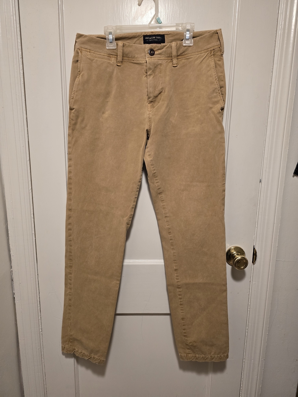 American Eagle Slim Fit Stretchy Men’s Khaki Pants 30x32 Excellent Condition!